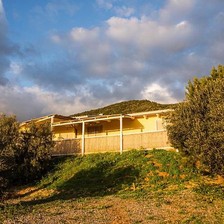 Casa Vacanza Le Dune SantʼAnna Arresi Exterior foto